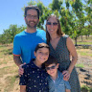 Meet your Posher, Monica